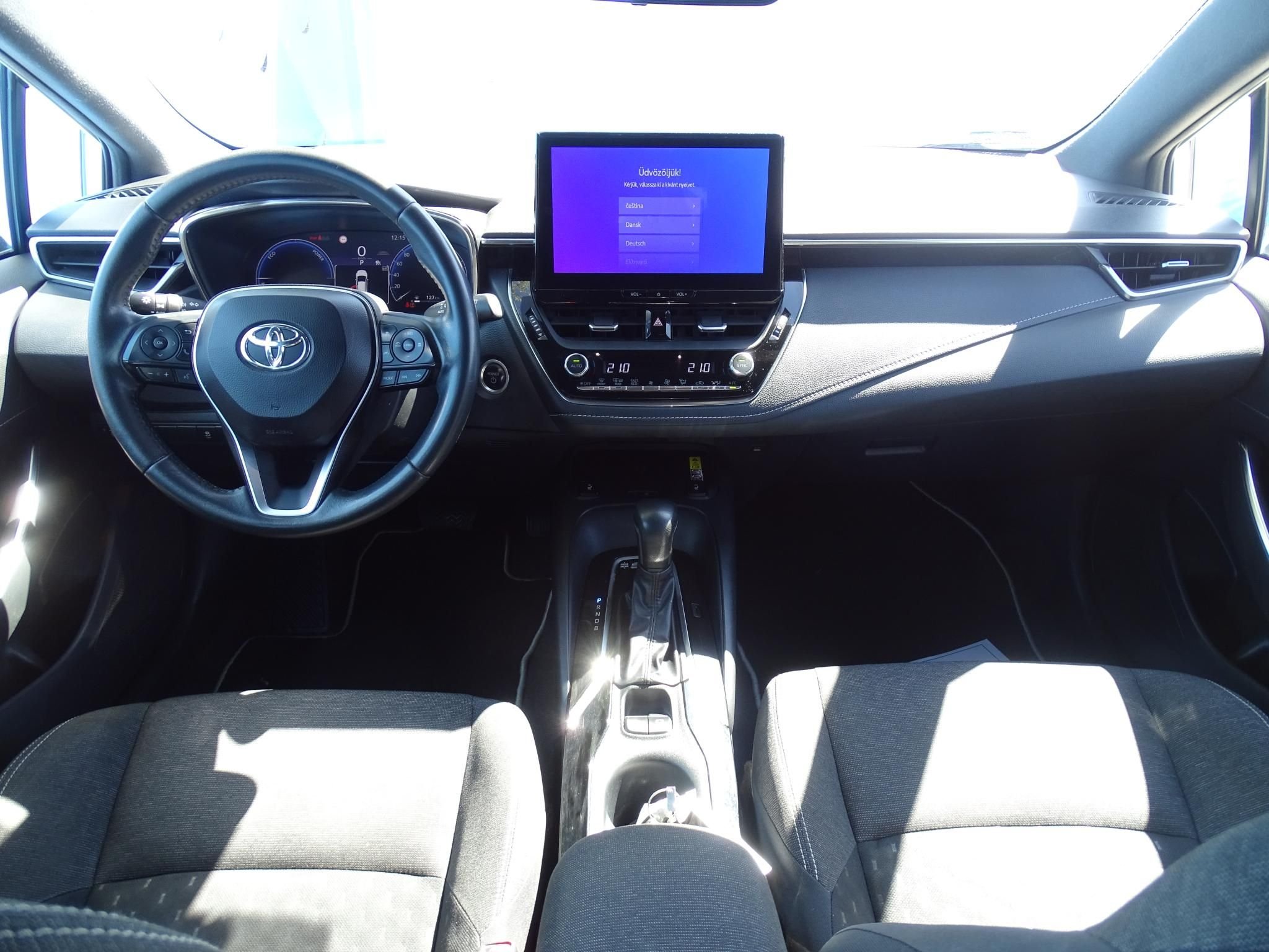 TOYOTA COROLLA