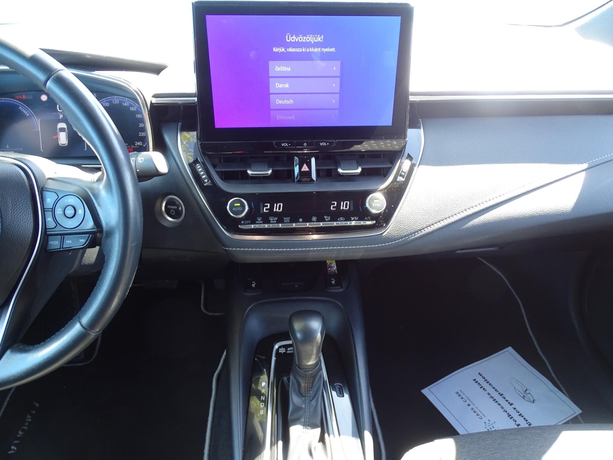 TOYOTA COROLLA