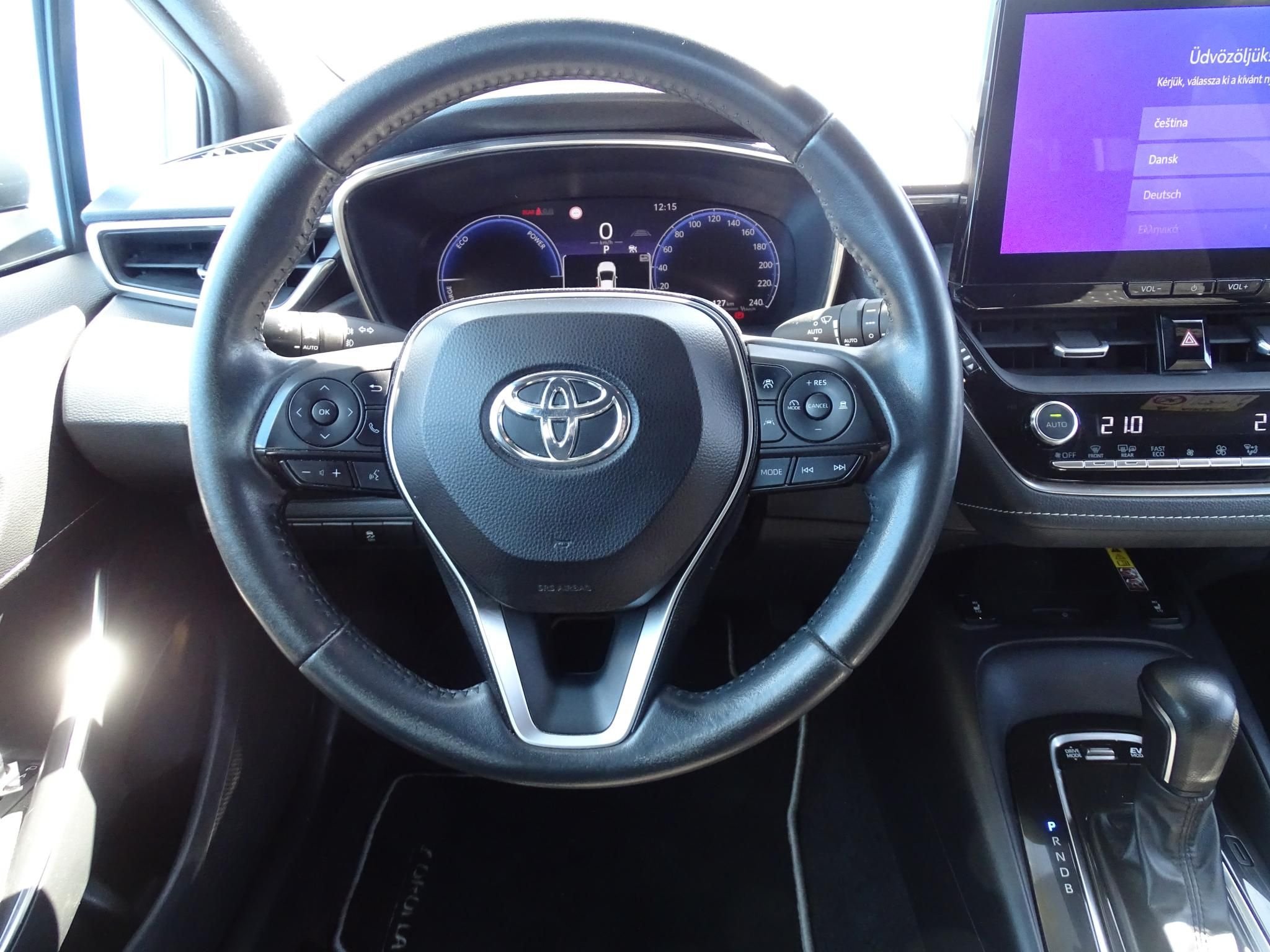 TOYOTA COROLLA