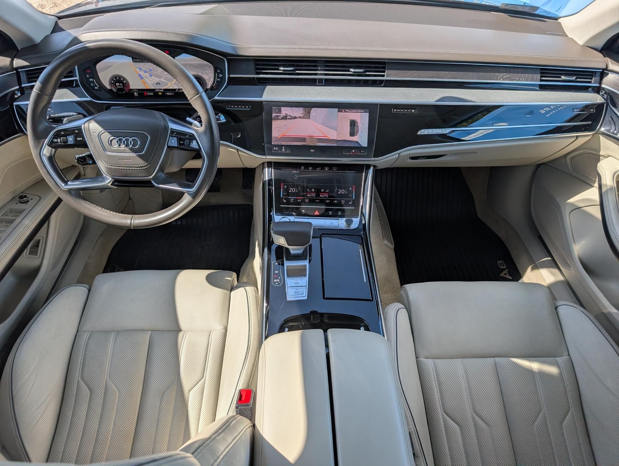 AUDI A8