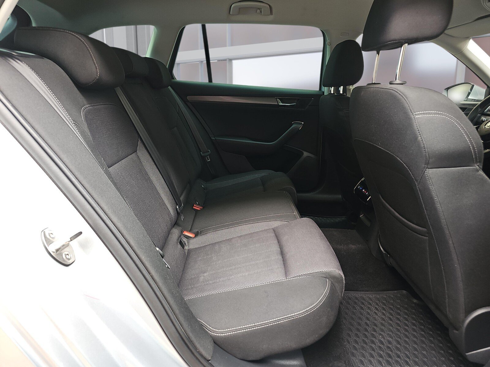Skoda Superb Combi