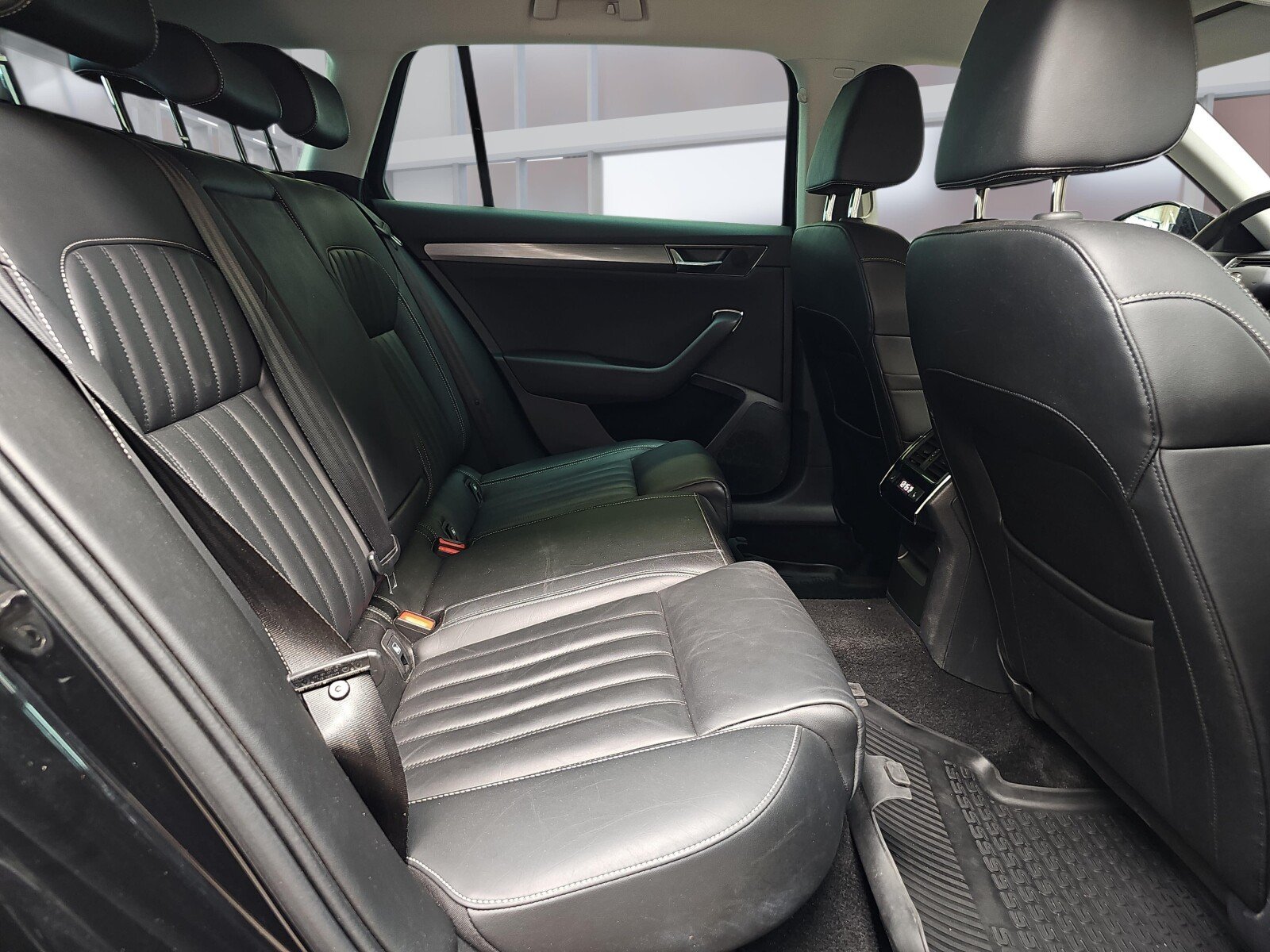 Skoda Superb Combi